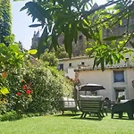 Le Petit Chai Niche Sous La Cite,